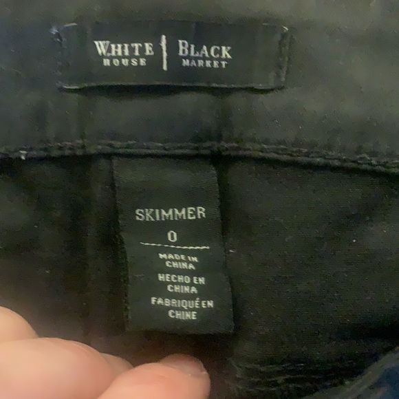 WHBM Black shimmering skimmer pants with zipper ankles - Size 0 - Picture 5 of 7